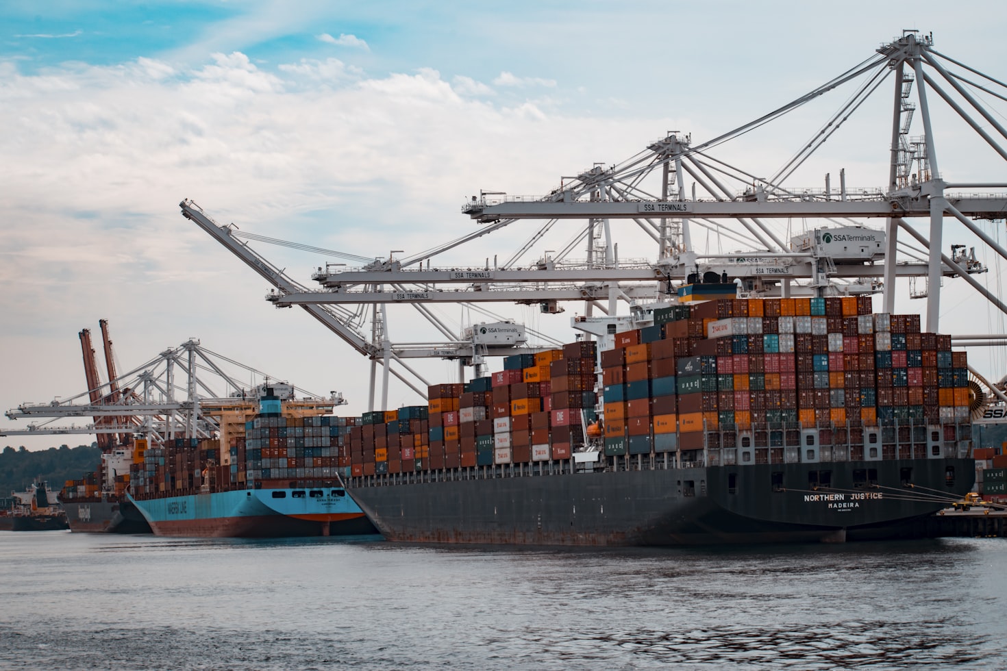 Globale Logistiklösungen